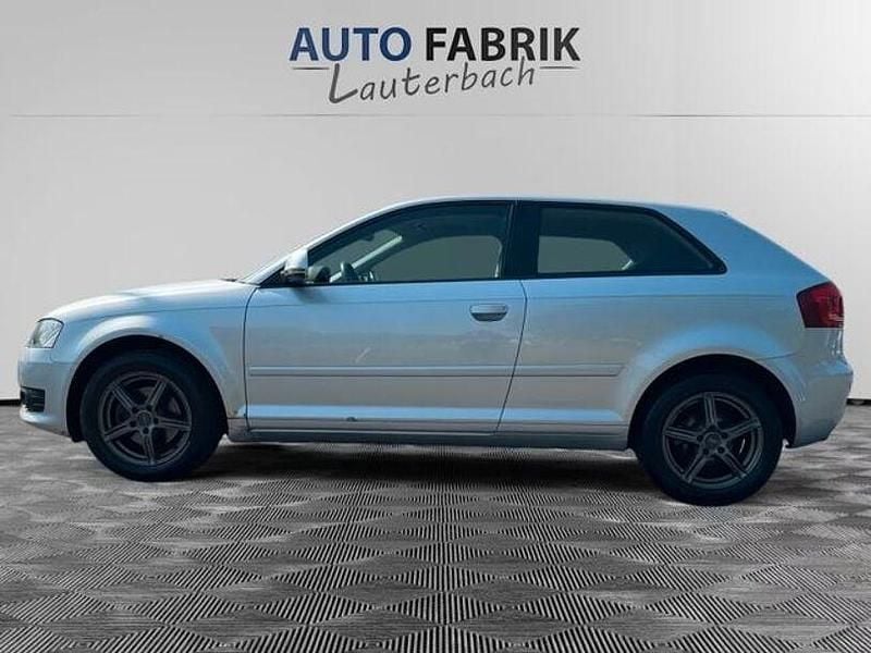 Gebraucht Audi A3 Attraction 125 PS (91 kW) 2009 Silber Limousine