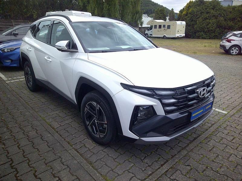 Neu Hyundai Tucson 160 PS (117 kW) 2025 Weiß SUV