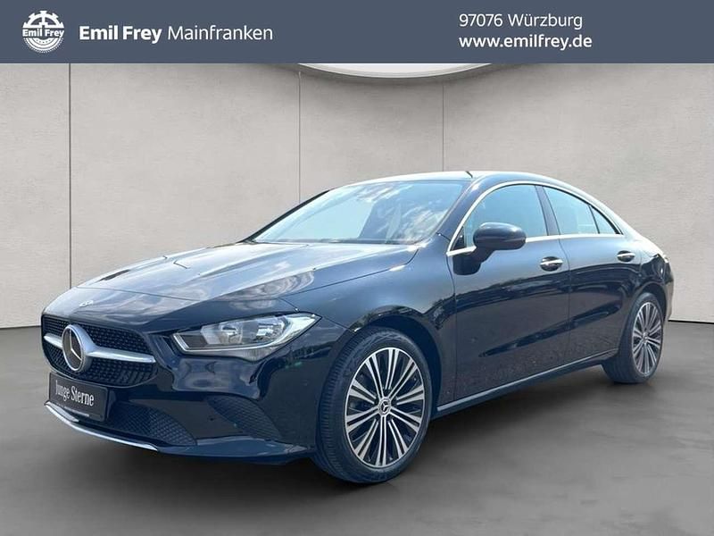 Schwarz Gebraucht 2022 Mercedes CLA200 Progressive Coupé | 28.855 € (Guter Preis) - Bild 1/4