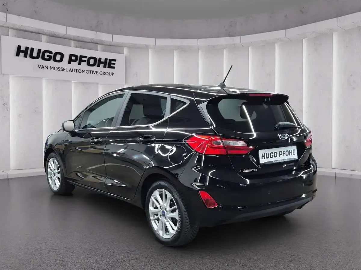 Gebraucht Ford Fiesta Titanium 101 PS (74 kW) 2022 Schwarz Kleinwagen