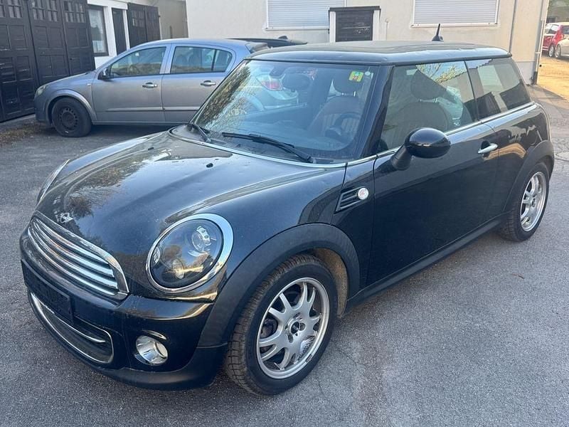 Usata Mini Cooper 122 CV (89 kW) 2013 Nero Utilitaria