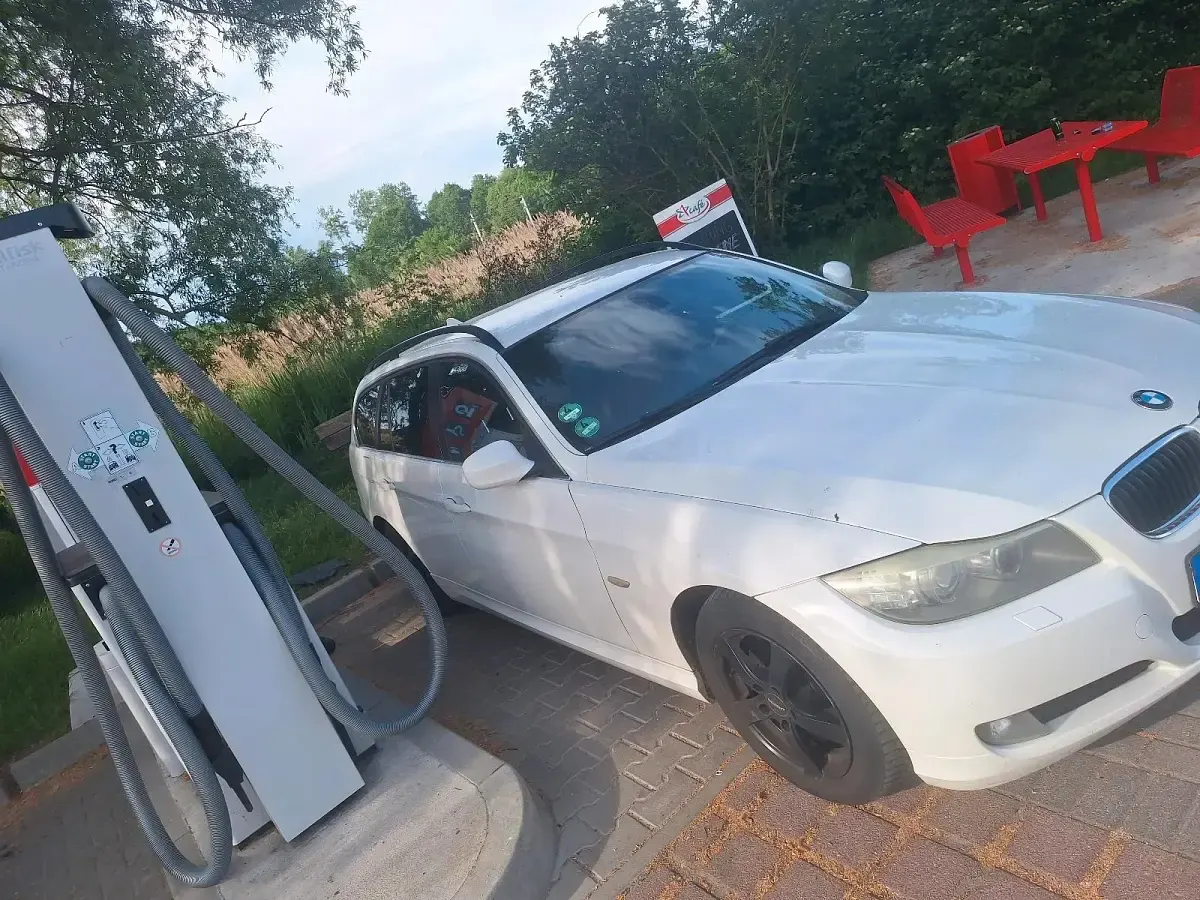 Gebraucht BMW 320 177 PS (130 kW) 2009 Kombi