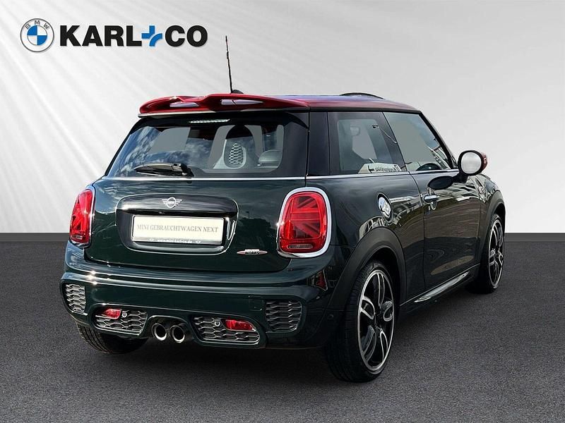 Gebraucht Mini John Cooper Works 231 PS (169 kW) 2020 Gruen Kleinwagen