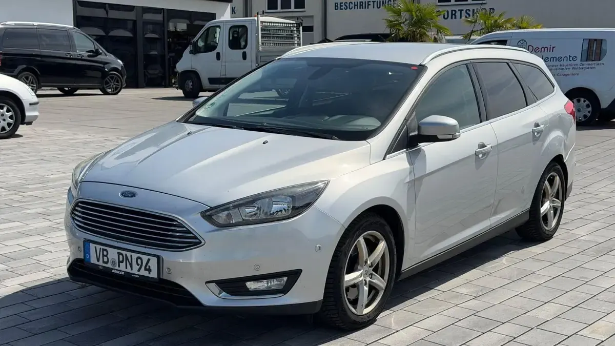 Używany Ford Focus Titanium 182 KM (133 kW) 2015 Srebrny Kombi