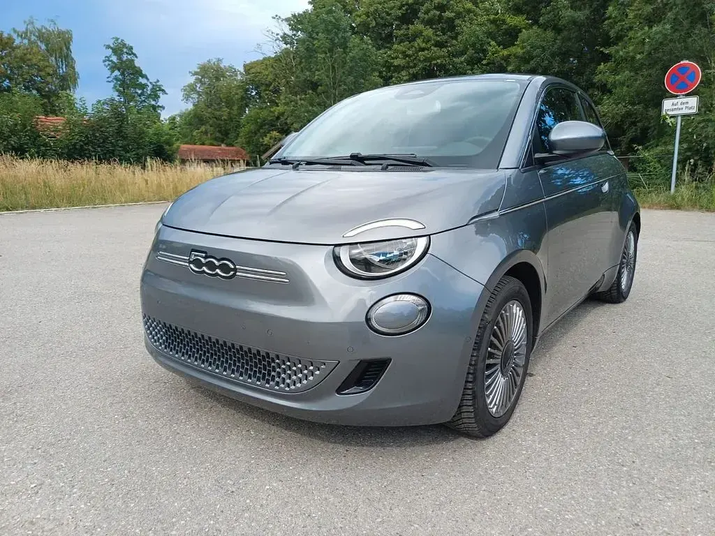Gebraucht Fiat 500e Comfort 86 kW (118 PS) 2023 Grau Kleinwagen