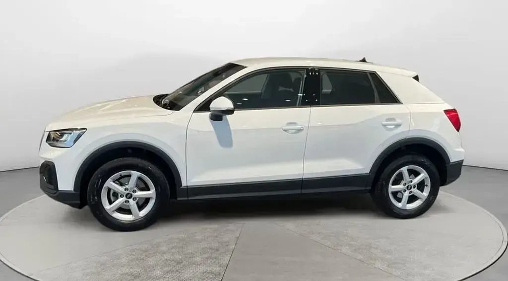 Gebraucht Audi Q2 Sport 116 PS (85 kW) 2024 Weiß SUV