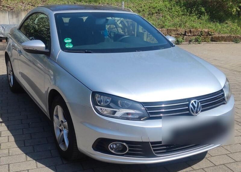 Silber Gebraucht 2011 VW Eos Cabrio | 6.599 € (Fairer Preis) - Bild 1/4