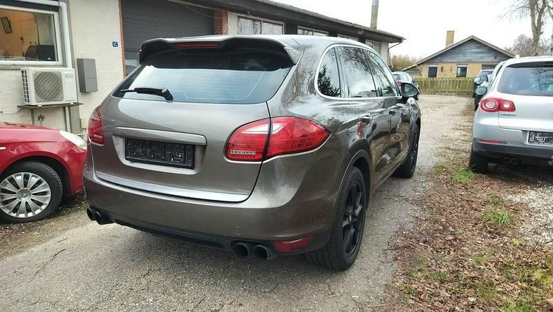 Gebraucht Porsche Cayenne S 400 PS (294 kW) 2010 Braun SUV