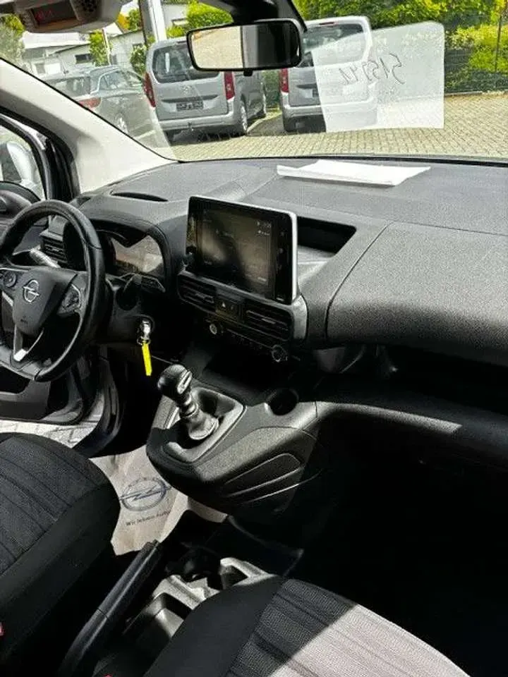 Gebraucht Opel Combo Life Edition 110 PS (80 kW) 2020 Quarzsilber Van / Kleinbus