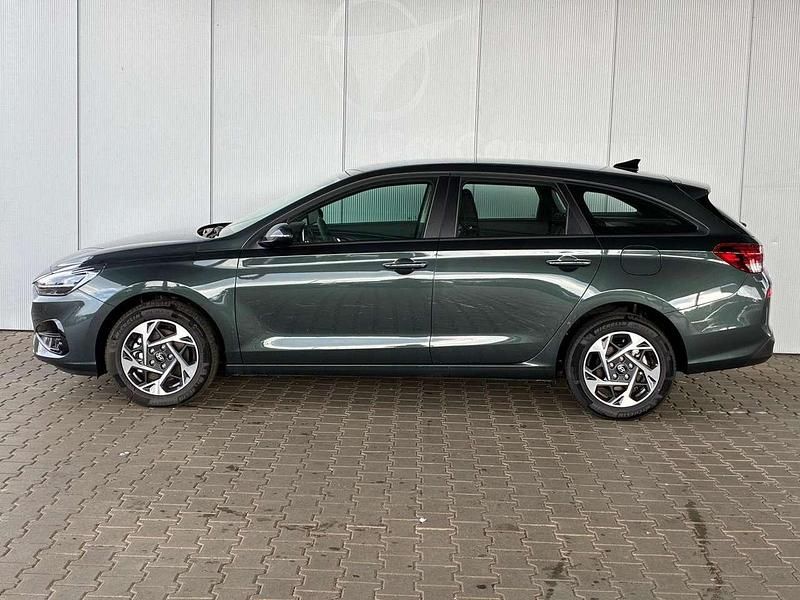 (cypress green) Neu 2025 Hyundai i30 Comfort Kombi | 22.000 € (Fairer Preis) - Bild 1/4