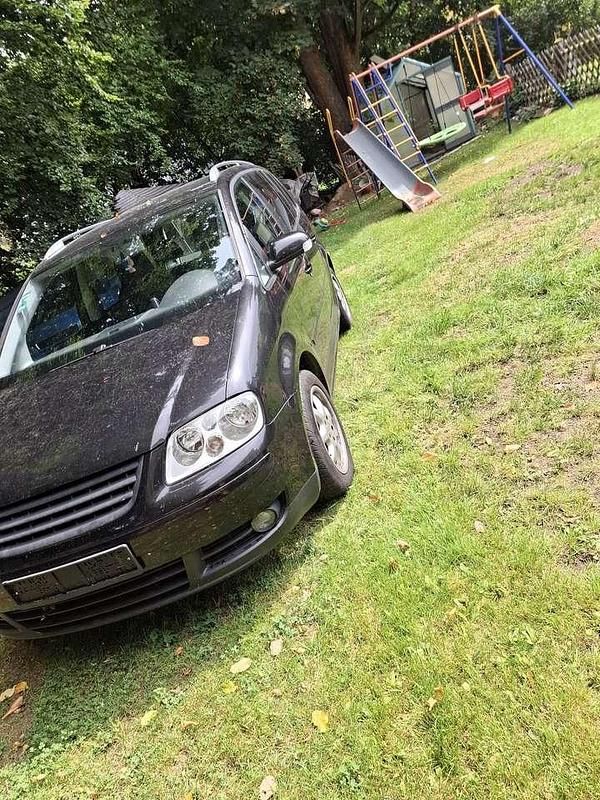 Gebraucht 2004 VW Touran Trendline Van / Kleinbus | 1.500 € (Fairer Preis) - Bild 1/4