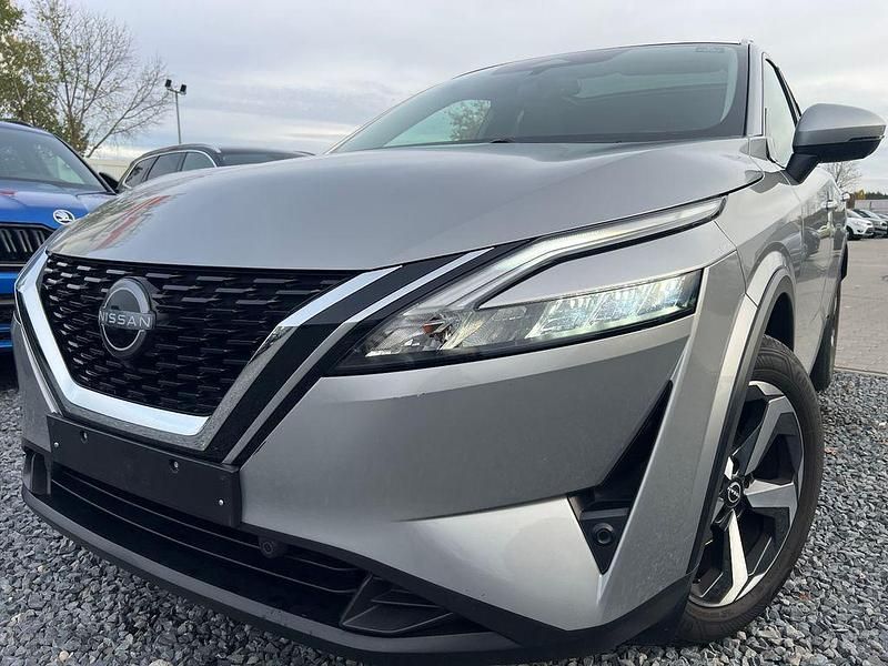 Grau Gebraucht 2023 Nissan Qashqai N-Connecta SUV | 17.900 € (Superpreis) - Bild 1/4