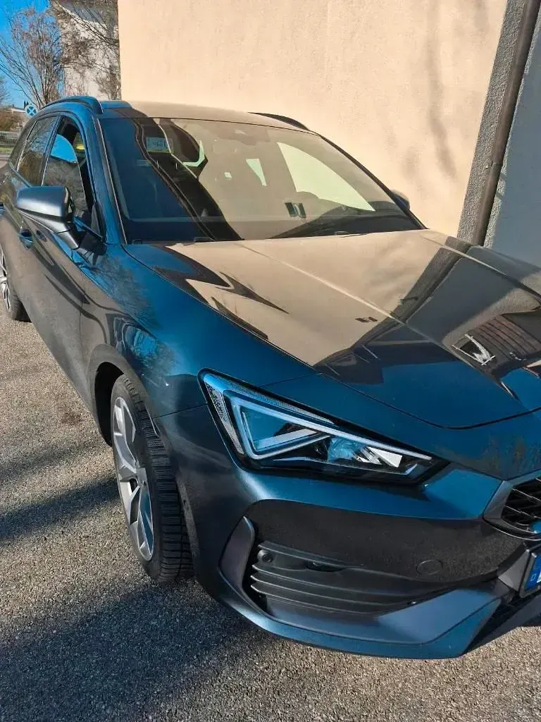 Gebraucht Cupra Leon 149 PS (109 kW) 2023 Andere farben Kombi