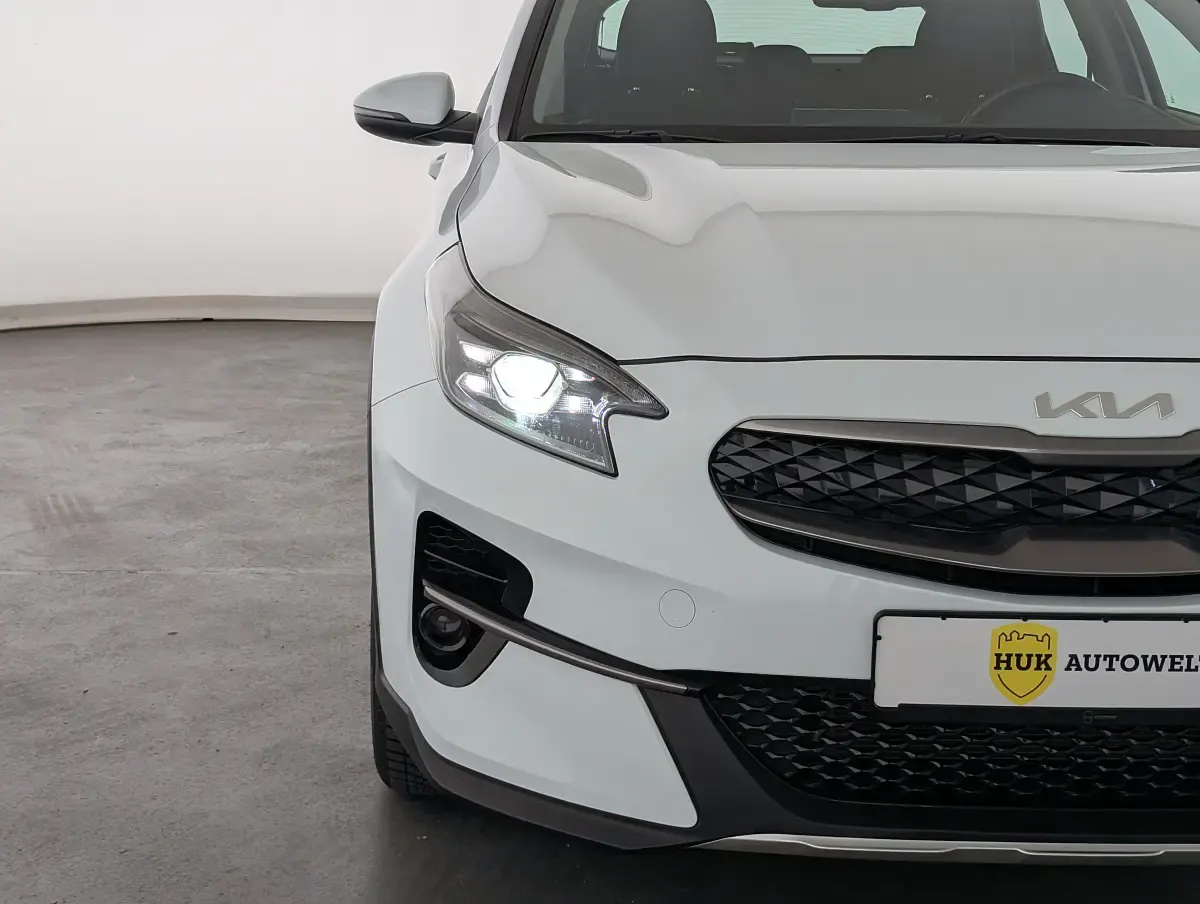 Gebraucht Kia XCeed Vision 141 PS (103 kW) 2022 Casa white SUV