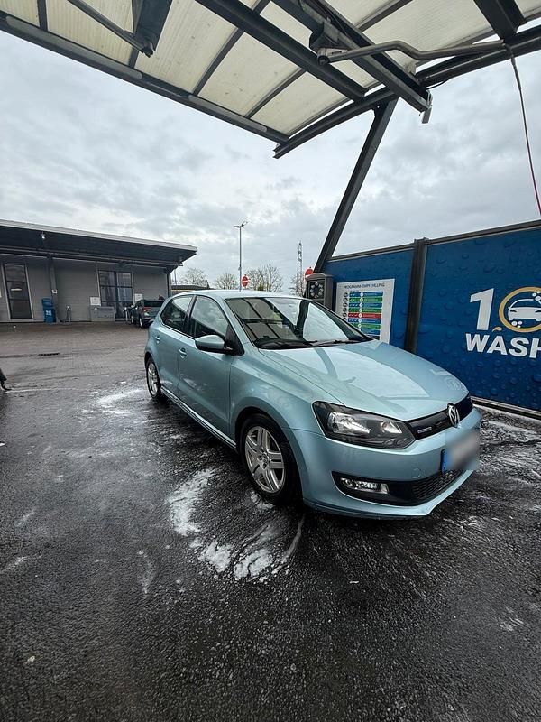 Gebraucht VW Polo 75 PS (55 kW) 2010 Blau Kleinwagen