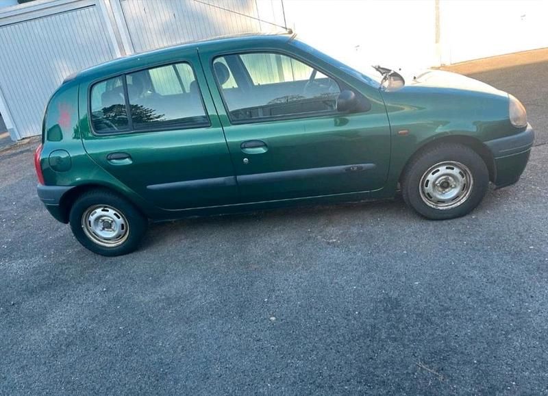Gebraucht Renault Clio II 58 PS (42 kW) 1999 Grün Kleinwagen