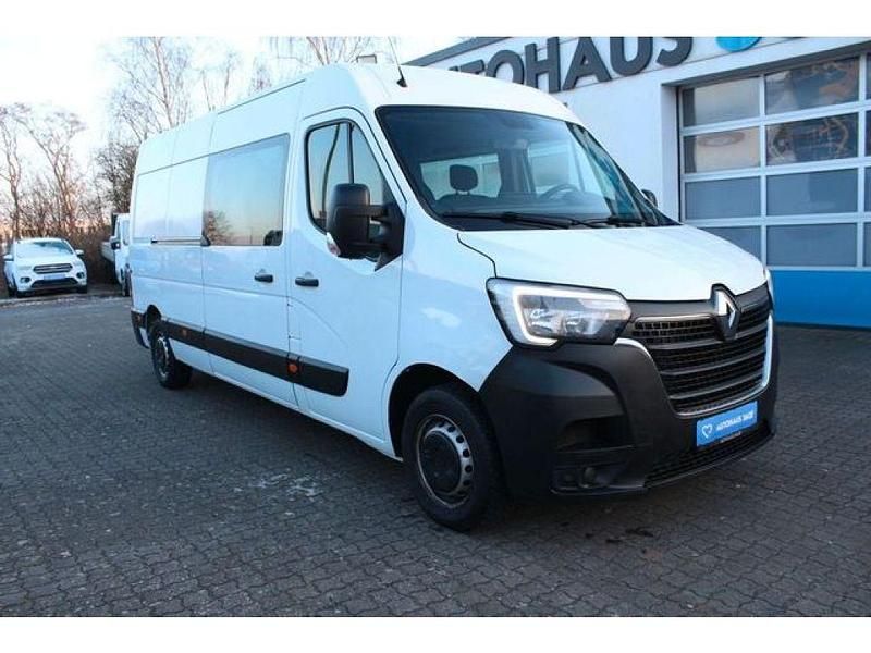 Second-hand Renault Master 150 CP (110 kW) 2023 Alb Van