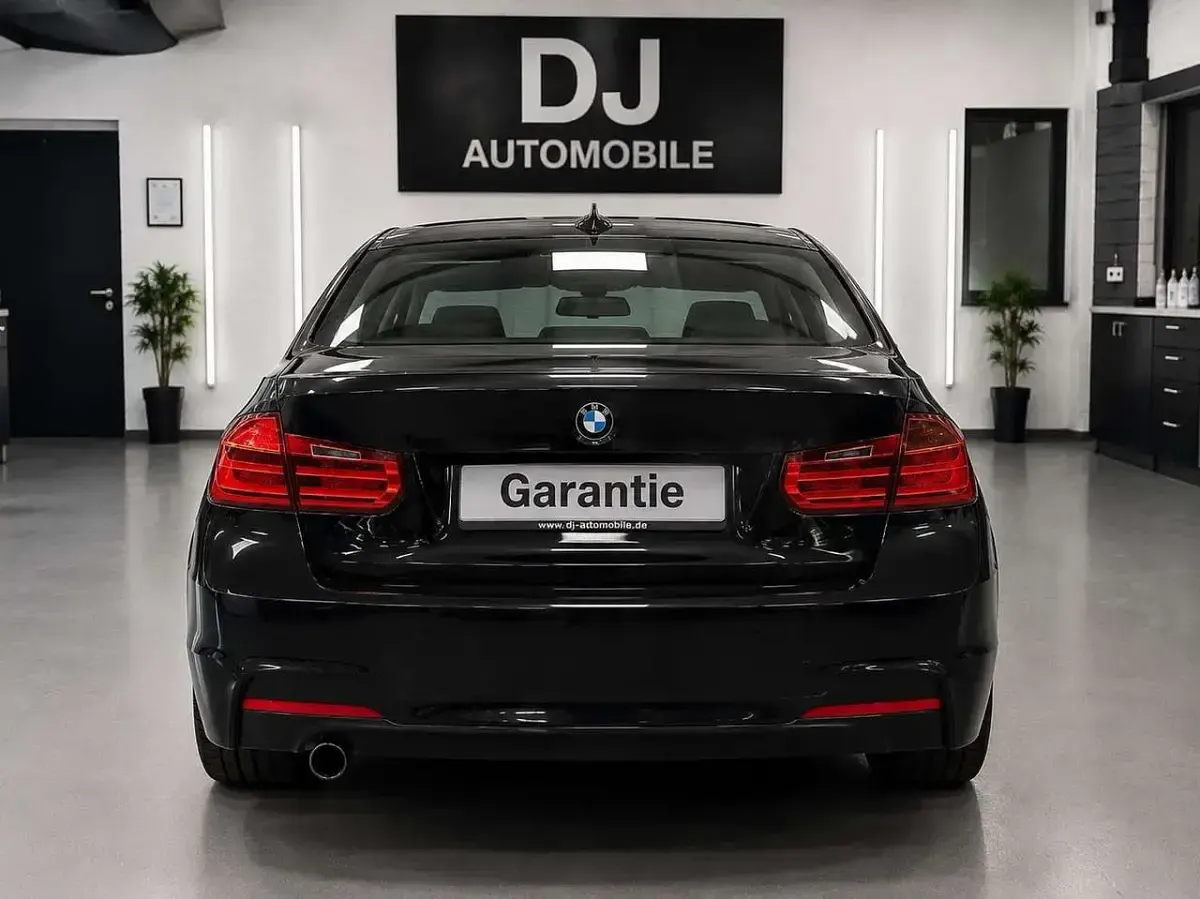 Gebraucht BMW 318 Performance 143 PS (105 kW) 2013 Schwarz Limousine