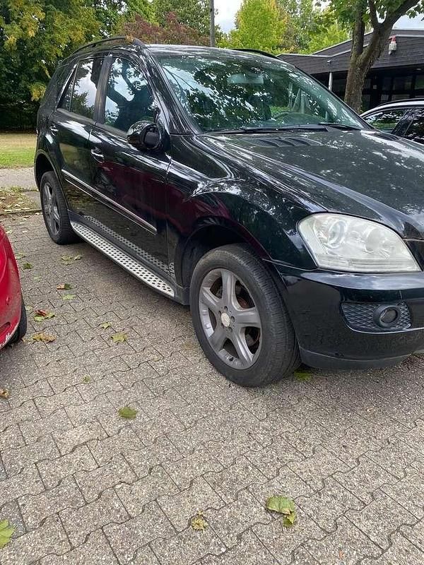 Gebraucht Mercedes ML320 224 PS (164 kW) 2008 SUV