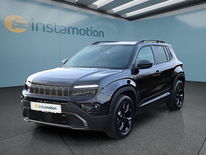 Neu Jeep Avenger 145 PS (106 kW) 2025 Schwarz SUV