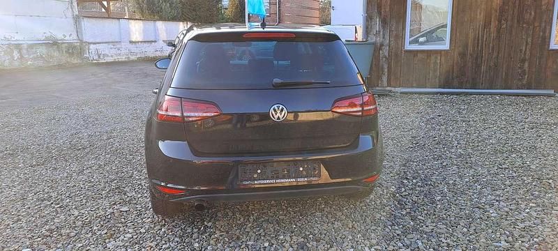 Gebraucht VW Golf VII Allstar 110 PS (80 kW) 2017 Schwarz Limousine