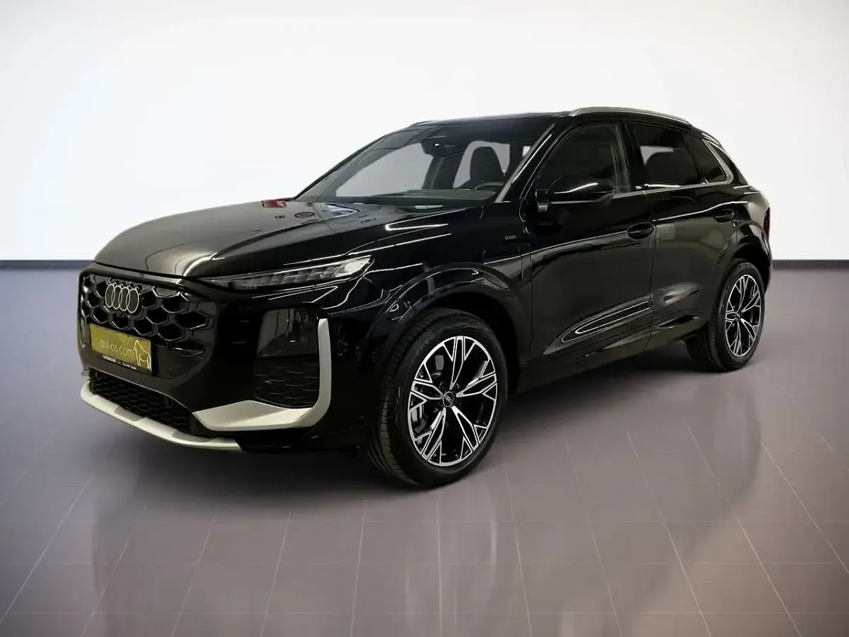 Gebraucht Audi Q3 S-Line 272 PS (200 kW) 2025 Mythosschwarz metallic SUV