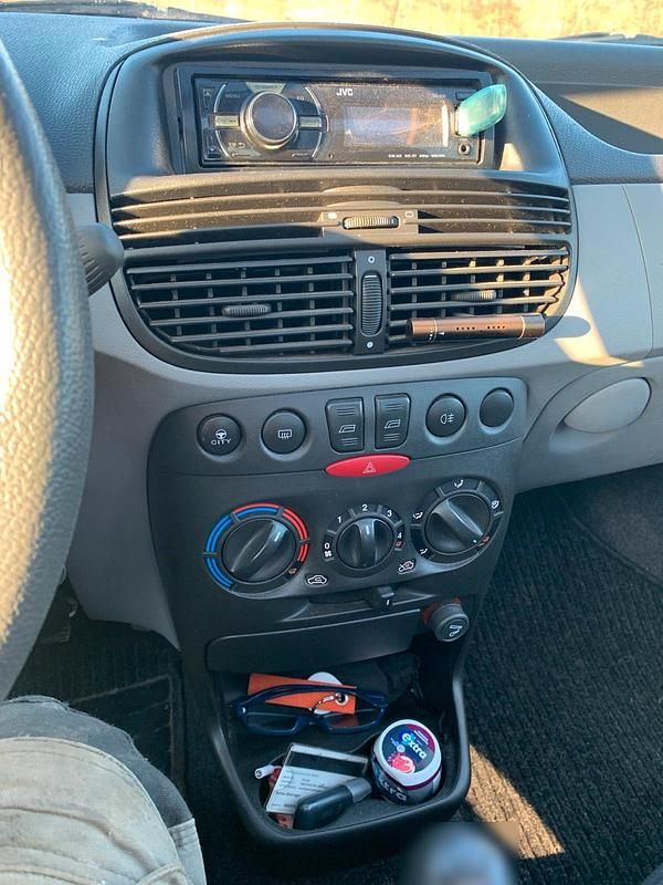 Gebraucht Fiat Punto 60 PS (44 kW) 2000 Silber Kleinwagen