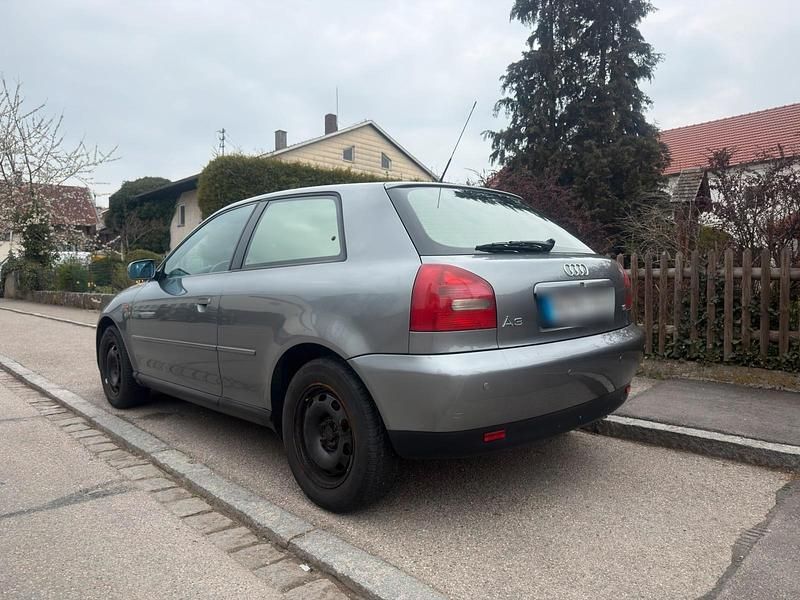 Usata Audi A3 101 CV (74 kW) 1998 Grigio Utilitaria