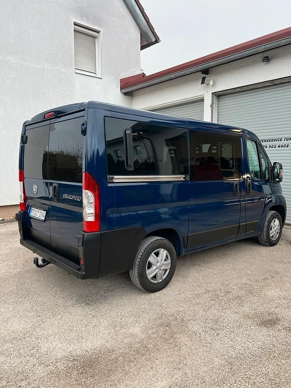 Gebraucht Fiat Ducato 120 PS (88 kW) 2011 Blau Van