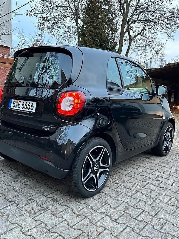 Gebraucht Smart ForTwo Coupé Brabus 90 PS (66 kW) 2016 Schwarz Coupé