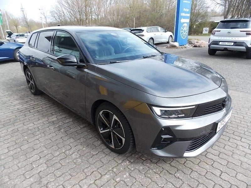 Gebraucht Opel Astra 131 PS (96 kW) 2024 Grau/typ aussenverkleidung metalliclackierung Kombi