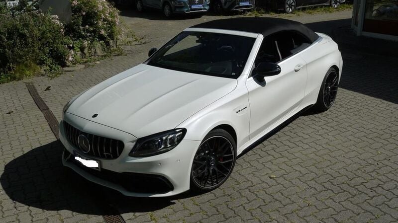 Diamantweiss metalliclack Gebraucht 2018 Mercedes C63 AMG AMG Cabrio | 63.500 € (Teuer) - Bild 1/4