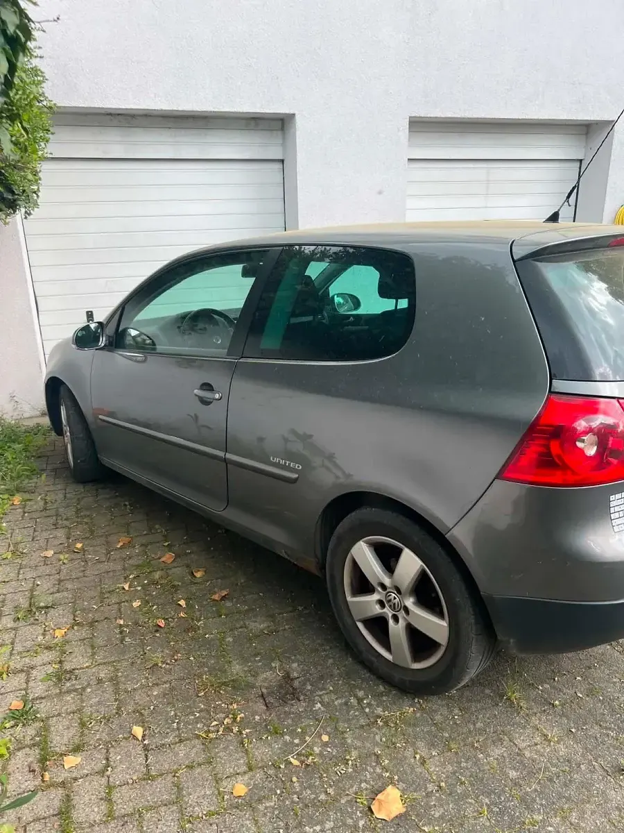 Gebraucht VW Golf V 80 PS (58 kW) 2008 Grau Kleinwagen