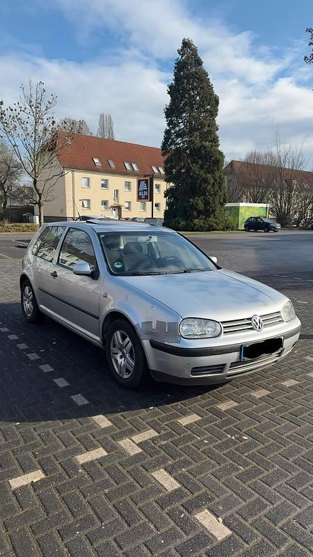 Gebraucht VW Golf IV 75 PS (55 kW) 2002 Silber Kleinwagen
