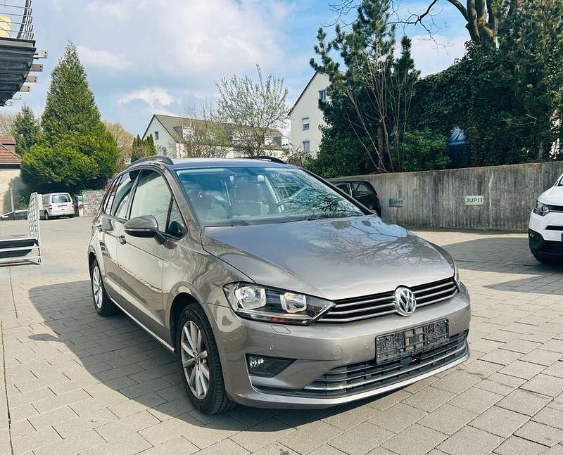 Gebraucht VW Golf Allstar 110 PS (80 kW) 2016 Grau SUV