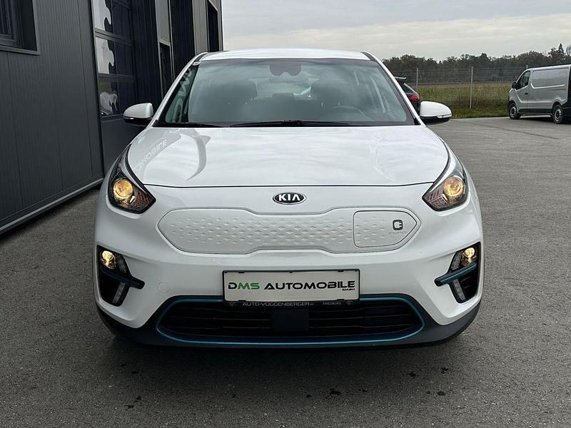 Gebraucht Kia e-Niro 150 kW (204 PS) 2020 Weiß SUV