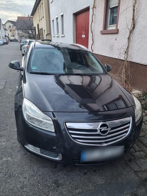 Gebraucht Opel Insignia 160 PS (117 kW) 2010 Schwarz Kombi