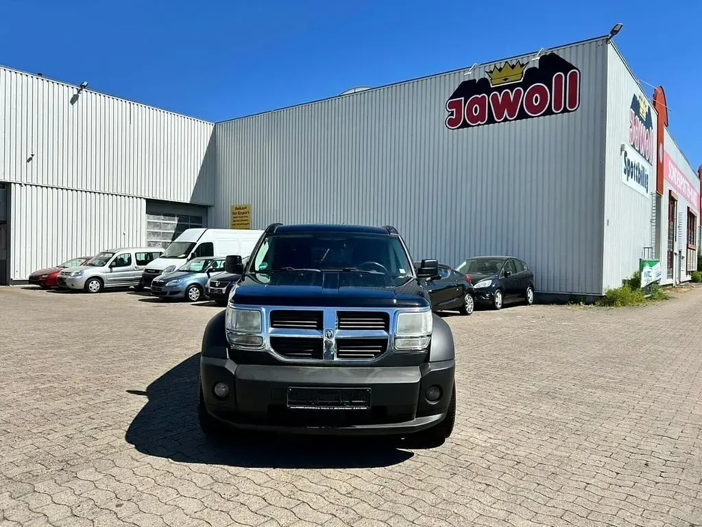 Gebraucht Dodge Nitro 177 PS (130 kW) 2008 Schwarz SUV