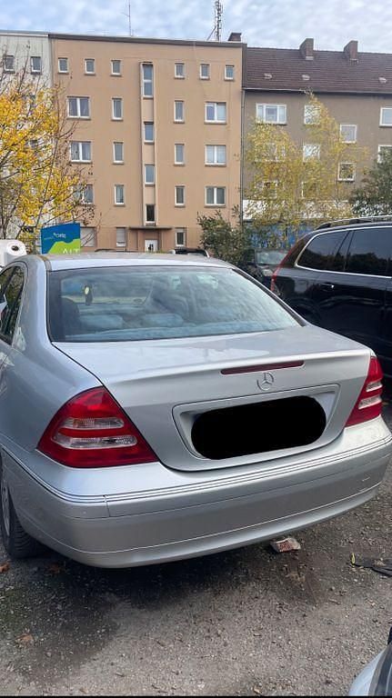 Gebraucht Mercedes C180 Elegance 129 PS (94 kW) 2000 Silber Limousine