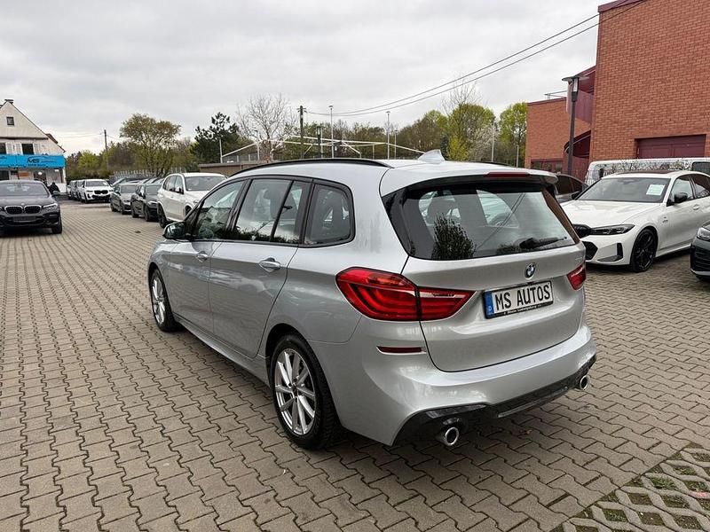Gebraucht BMW 220 M Sport 190 PS (139 kW) 2021 Glaciersilber Van / Kleinbus