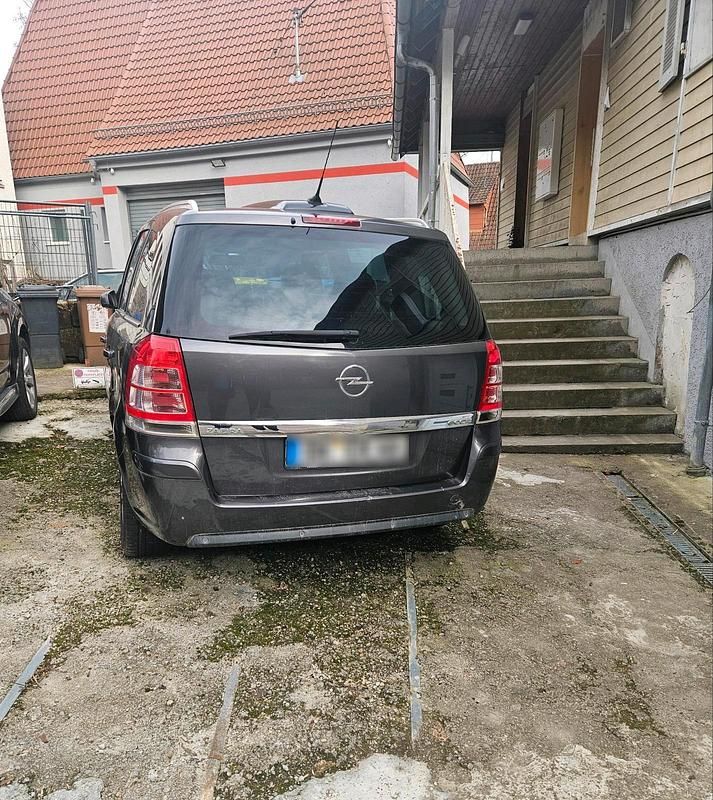 Gebraucht Opel Zafira 110 PS (80 kW) 2008 Grau Van / Kleinbus