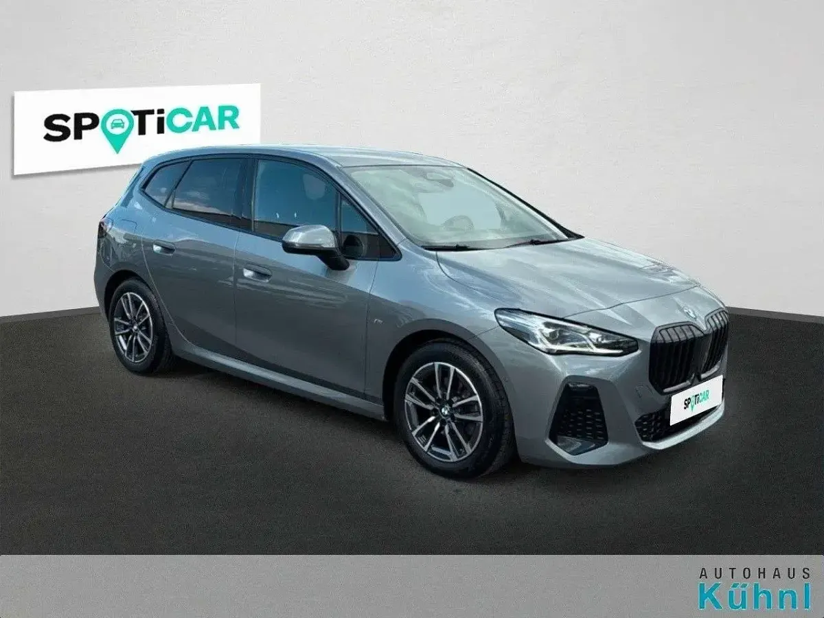 Gebraucht BMW 218 M Sport 150 PS (110 kW) 2023 Skyscraper grau metallic Van / Kleinbus
