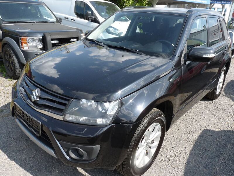 Gebraucht Suzuki Grand Vitara 129 PS (94 kW) 2013 Schwarz SUV