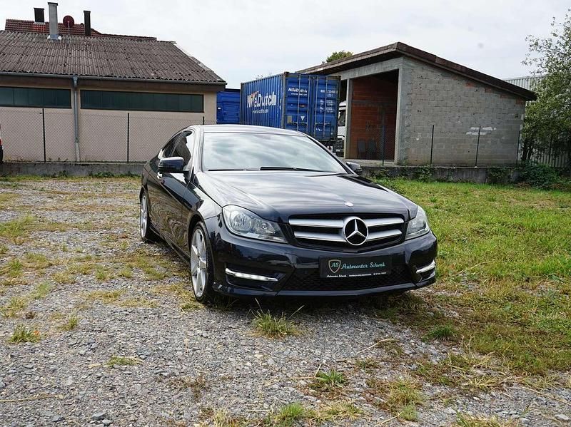 Magnetitschwarz Gebraucht 2012 Mercedes C180 Coupé | 13.590 € (Etwas zu teuer) - Bild 1/4