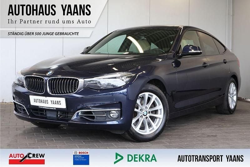 Imperialblau Gebraucht 2019 BMW 330 Luxury Line Limousine | 24.289 € (Fairer Preis) - Bild 1/4