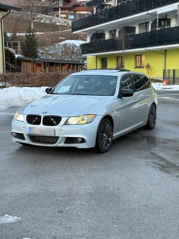 Gebraucht BMW 330 180 PS (132 kW) 2008 Silber Kombi