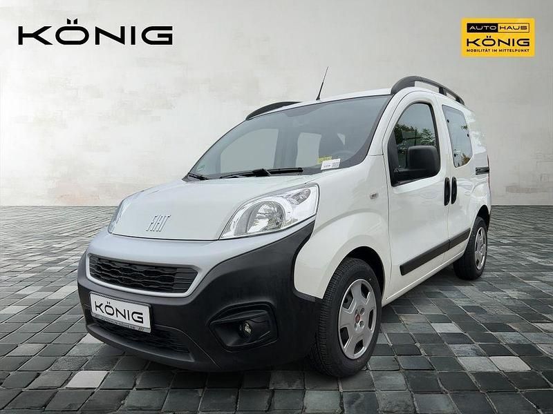 Weiß Gebraucht 2023 Fiat Fiorino Van | 15.990 € (Etwas zu teuer) - Bild 1/4