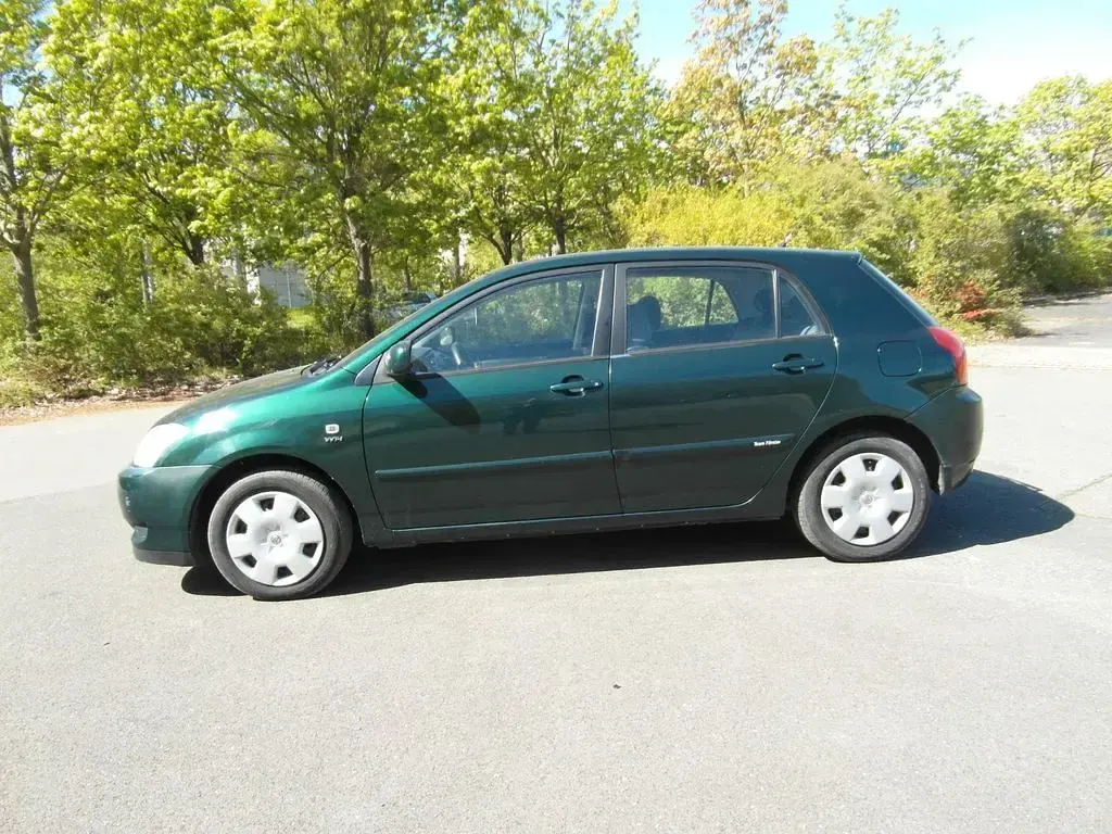 Gebraucht Toyota Corolla 97 PS (71 kW) 2004 Grün Limousine