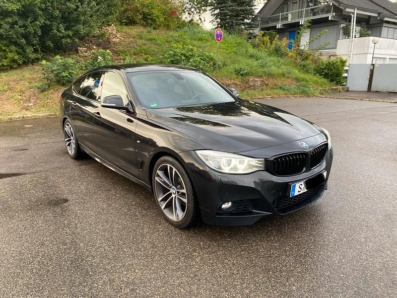 Schwarz Gebraucht 2013 BMW 320 Gran Turismo M Sport Limousine | 10.300 € (Etwas zu teuer) - Bild 1/4