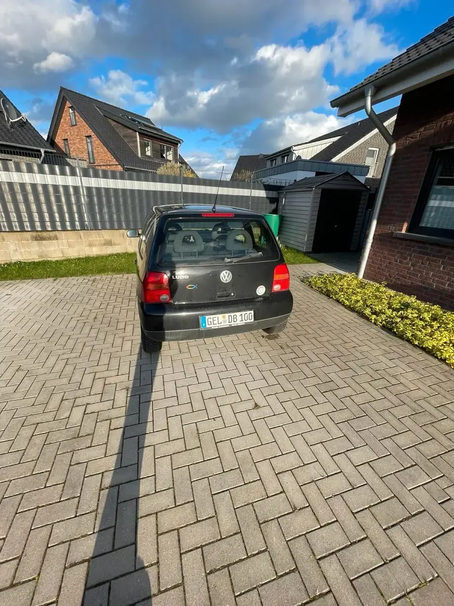 Gebraucht VW Lupo 50 PS (36 kW) 2002 Schwarz Kleinwagen
